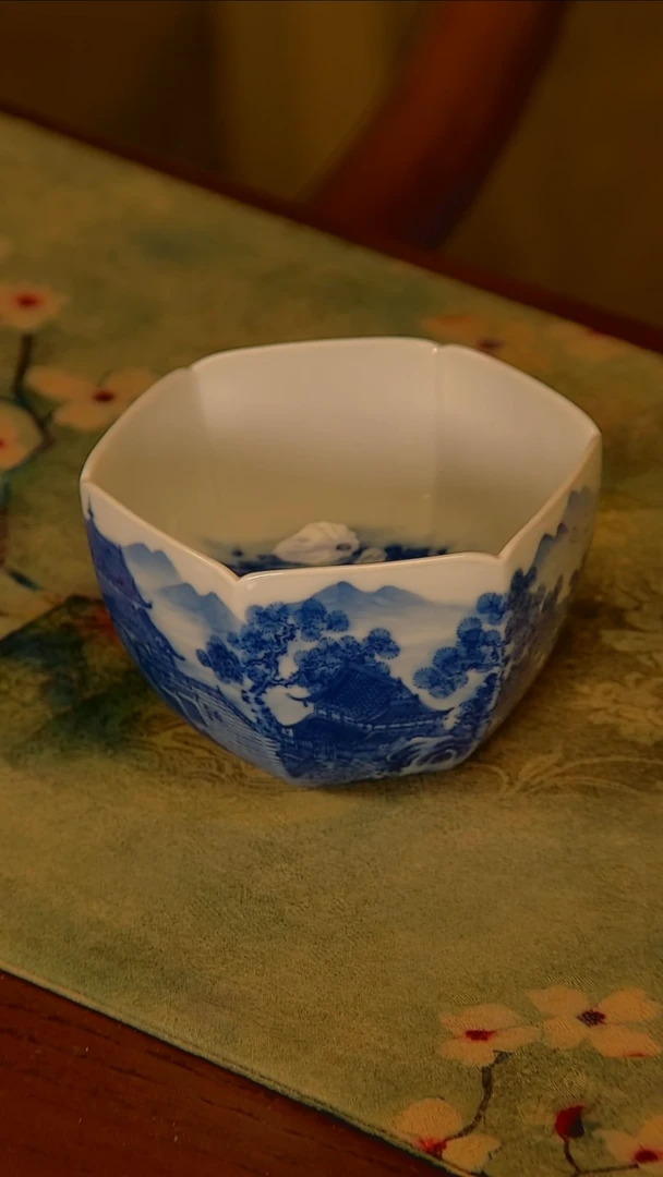 杯发***孩手工手绘杯杯很美丽