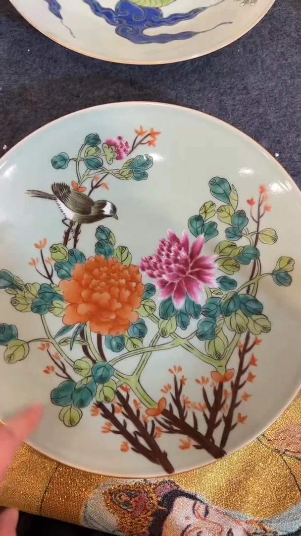 摆件瓷摆件瓷摆件豆青花鸟赏盘