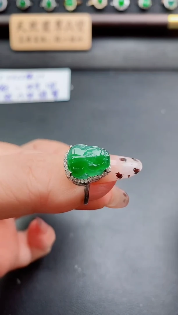 银S925镶嵌戒指翡翠1
