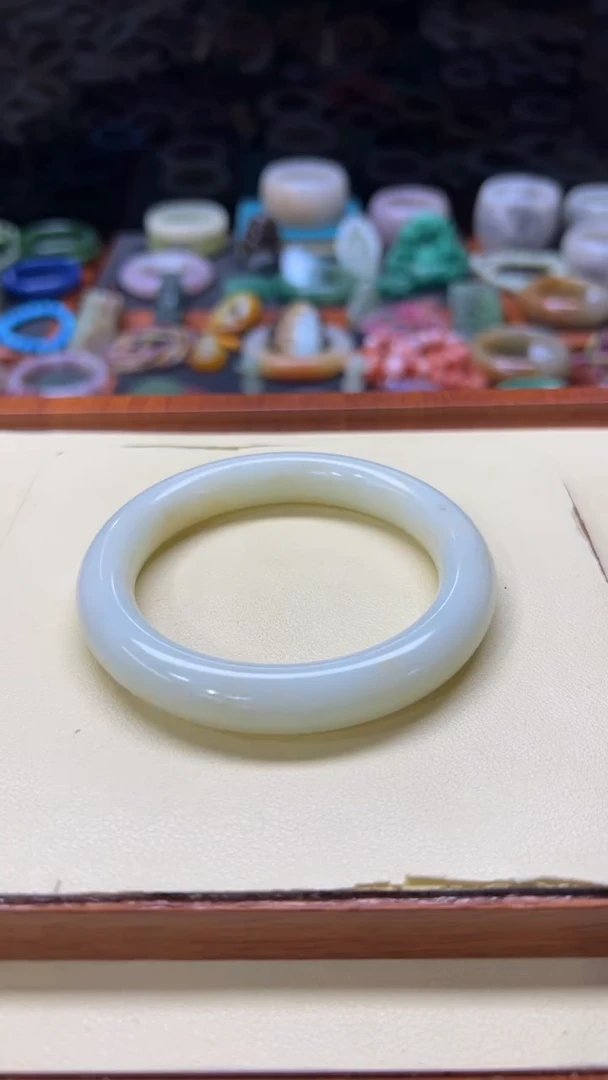 未镶嵌手镯石英质玉太*063