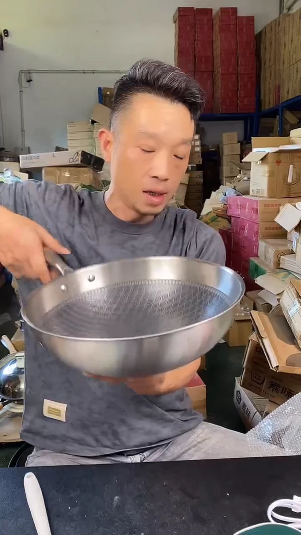 食品级塑料1不锈钢炒锅30无盖 有瑕疵