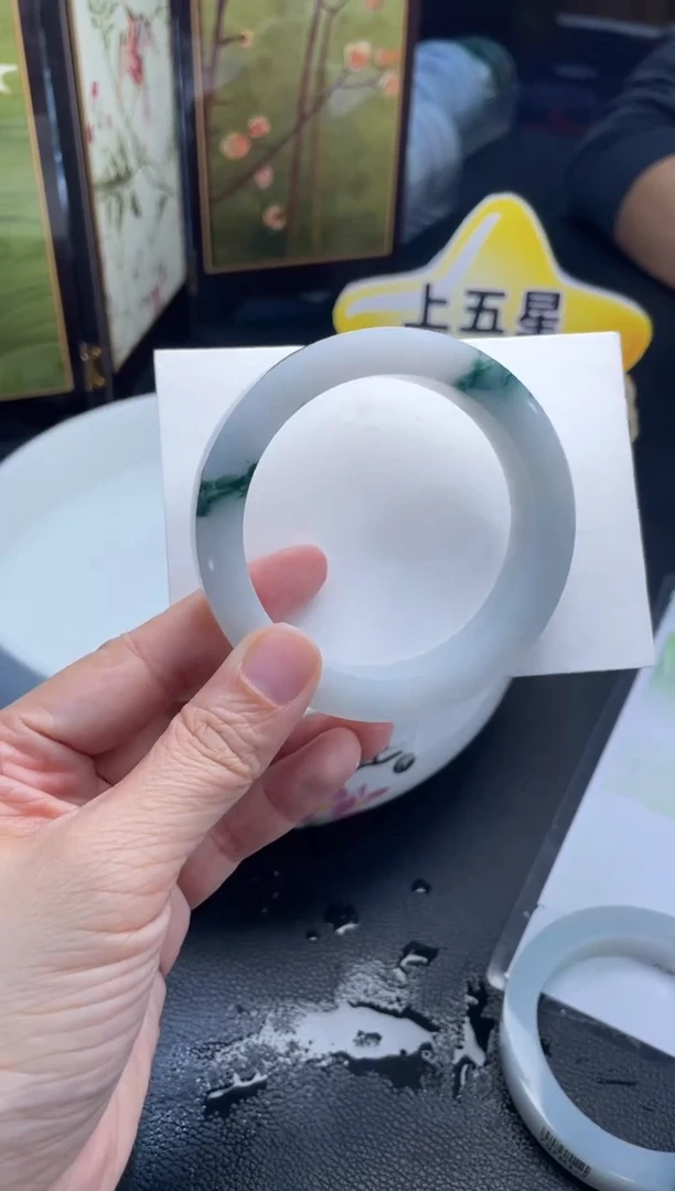 未镶嵌手镯定制翡翠只***?定制手镯XCZB/DZS