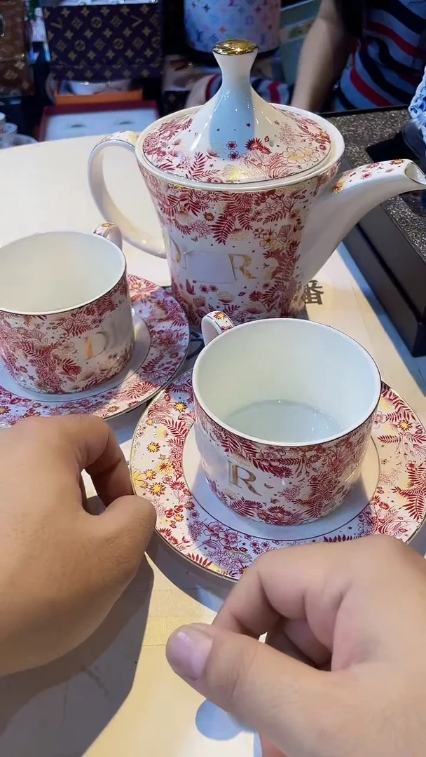杯鸿辉家品牌瓷器，京东包邮！