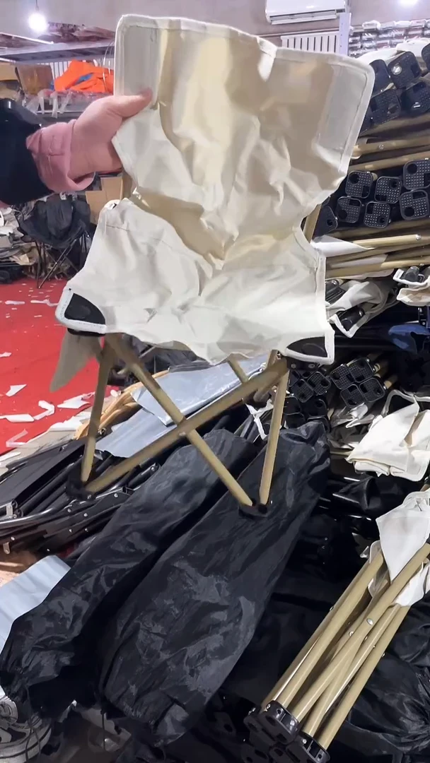 铁小号  折叠靠背  颜色随机