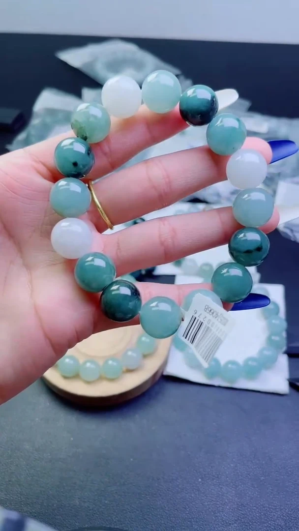 未镶嵌定制翡翠珠串