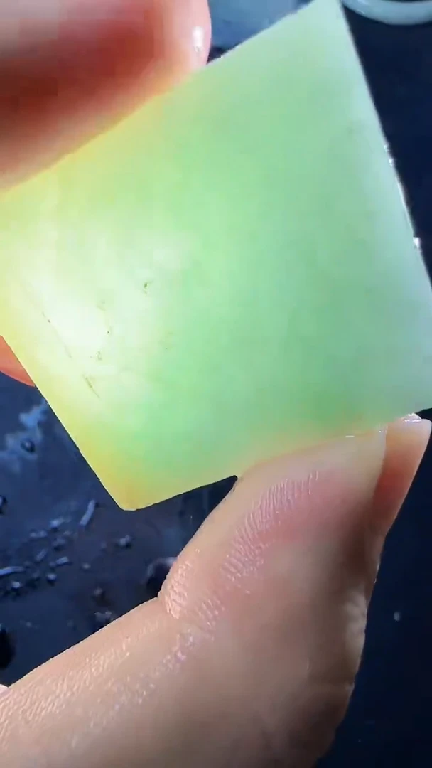 翡翠挂件未镶嵌035翡翠