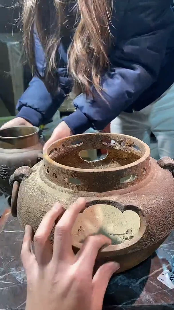 东红中古美术工艺品