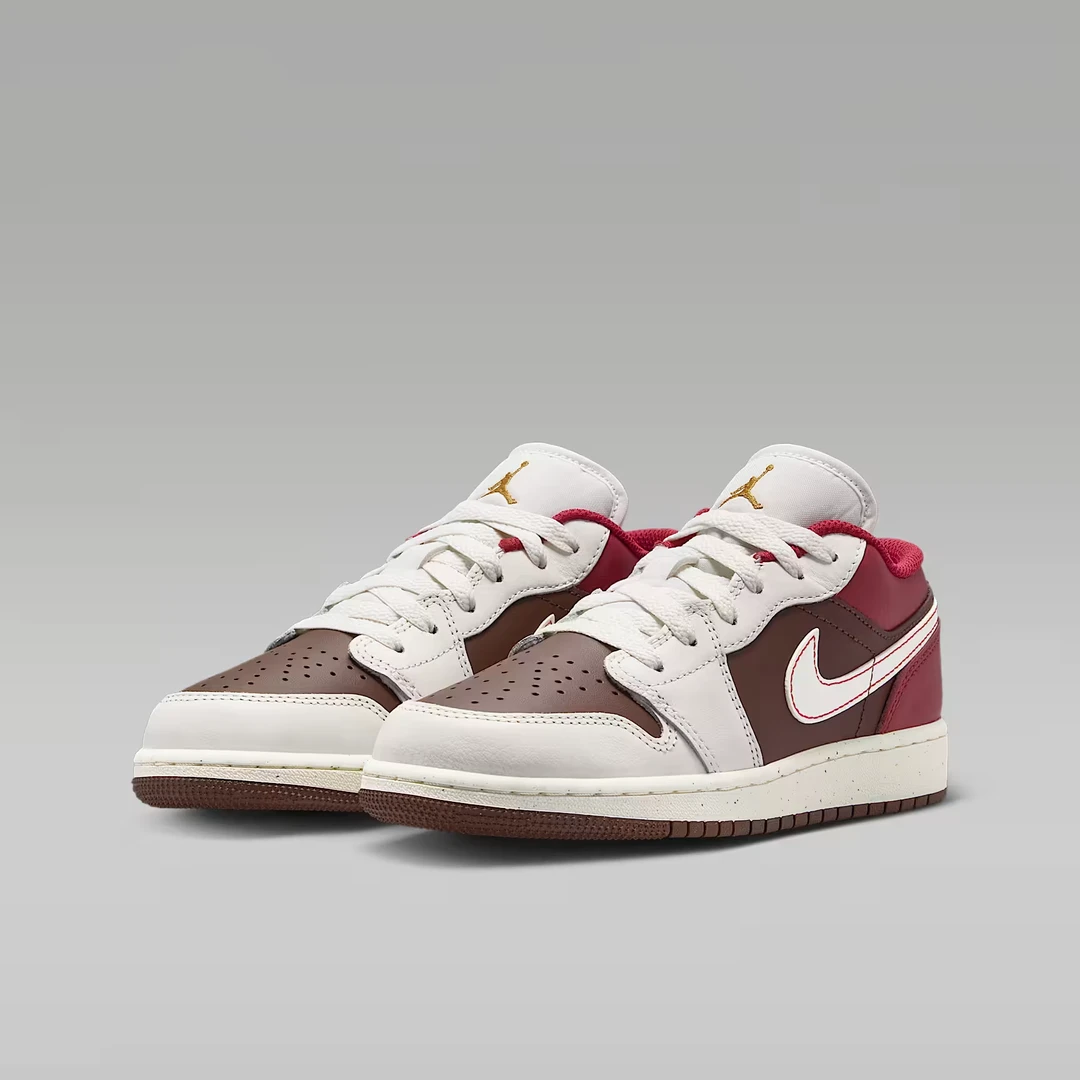 耐克/NIKE新年系列大童AJ1运动休闲百搭低帮板鞋 IR7600211