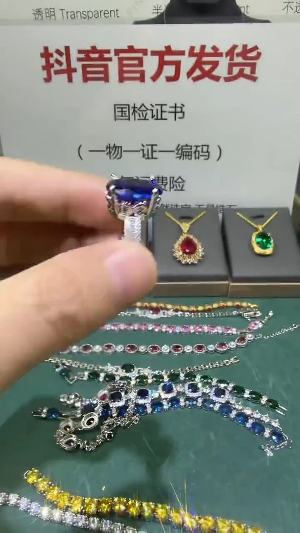 18K金镶嵌戒指/指环钻石1