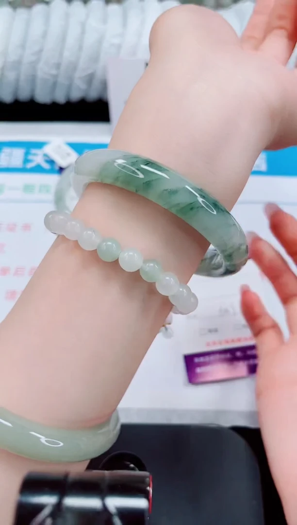 未镶嵌手镯石英质玉244-59/60