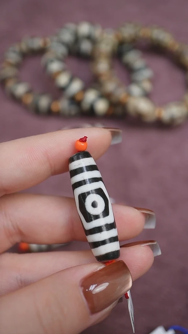 【闪购商品】玛瑙/玉髓颈饰未镶嵌蚀花玛瑙珠定制编绳