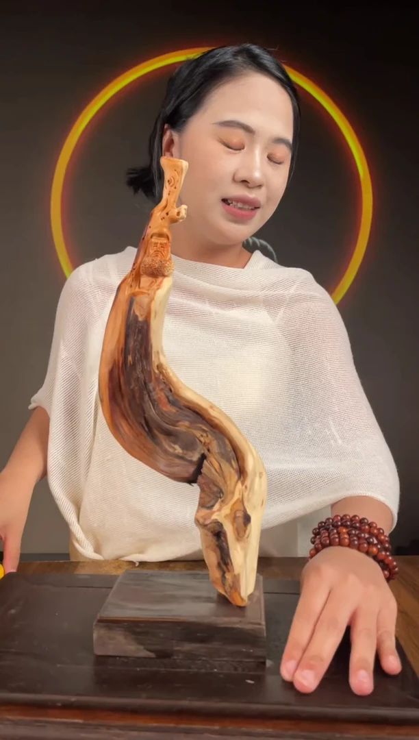 柏木（崖柏）手工摆件,先抢先得! 编号:112