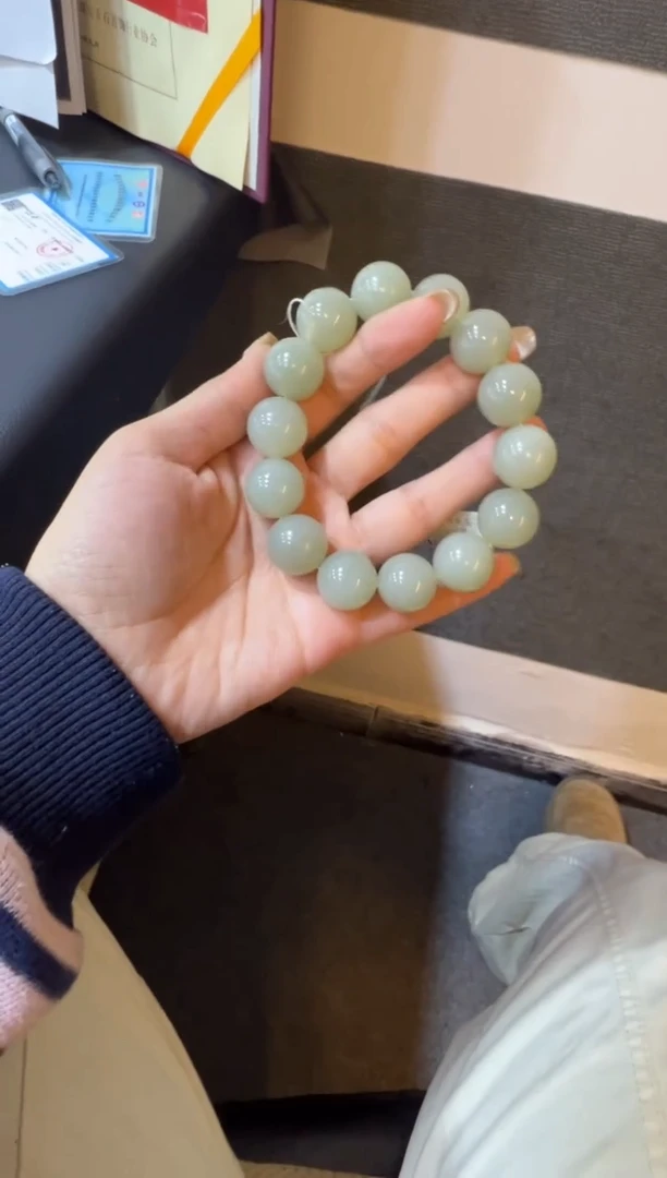 未镶嵌手串和田玉且末近矿高清白手串（产地直发）