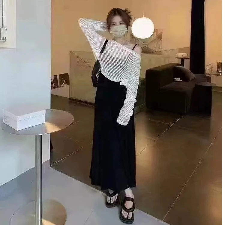 3611（2件套）大码女装温柔显瘦吊带裙+镂空套头衫两件套9208