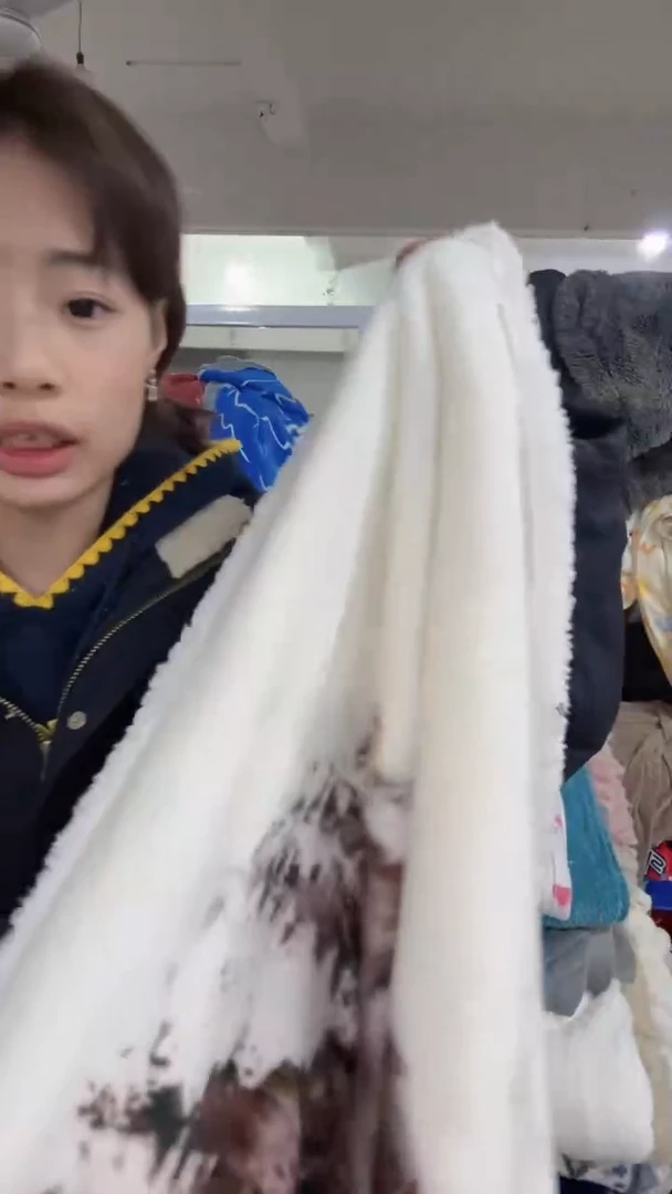 法兰绒050           1.3*1.8瑕疵