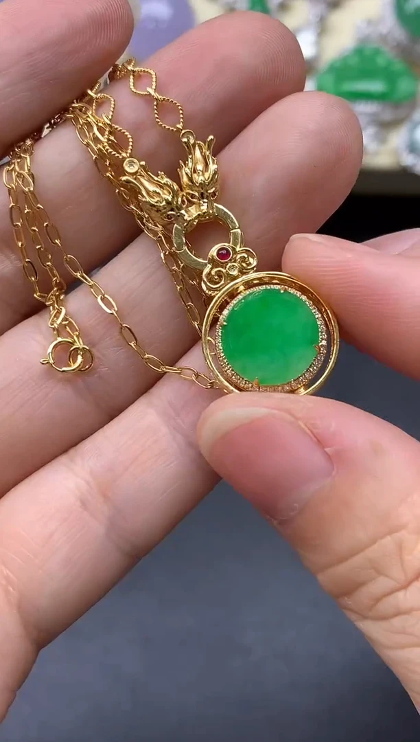 颈饰18K金镶嵌翡翠143-中国好珍宝
