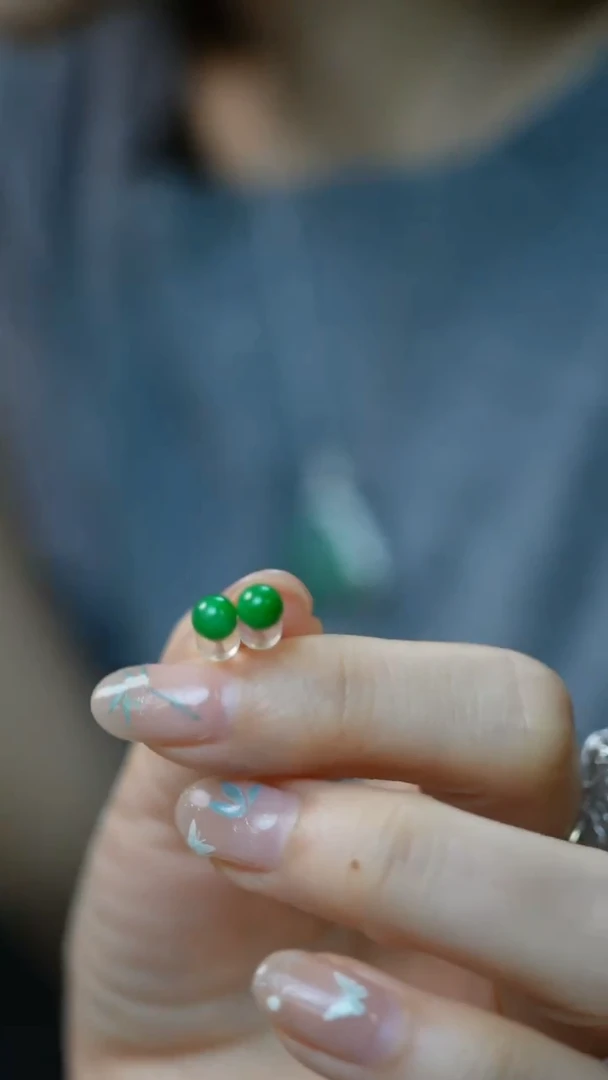 18K金镶嵌翡翠耳饰40-耳钉/姿/3