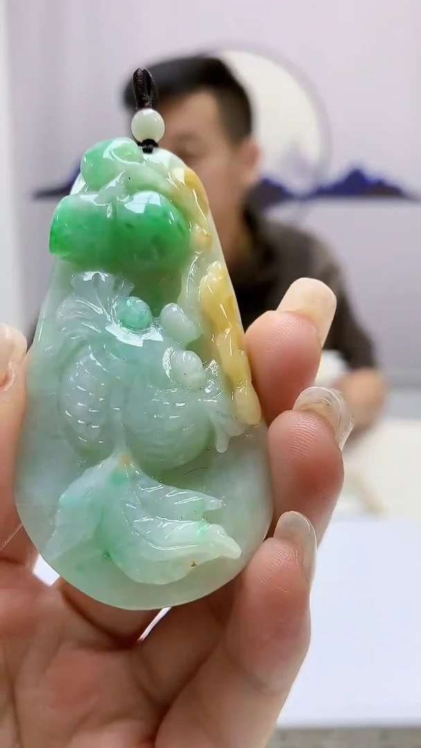 定制翡翠未镶嵌4812ms-毛货159荷叶鱼