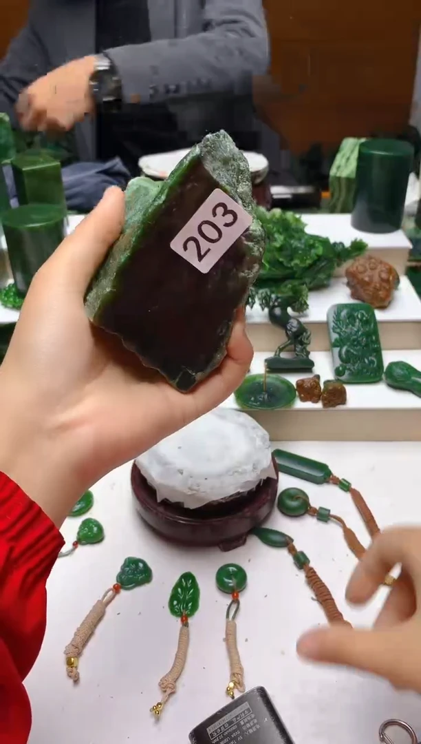 未镶嵌和田玉珠宝半成品1