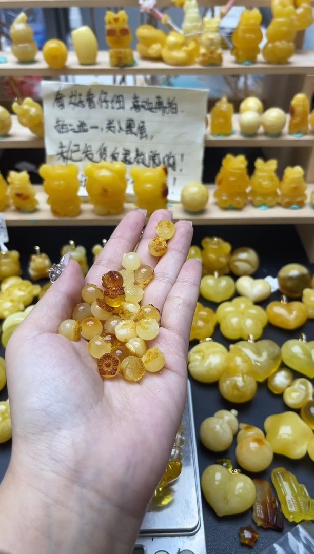 琥珀未镶嵌珠宝奇石145琥珀蜜蜡微瑕多样性随机发其一