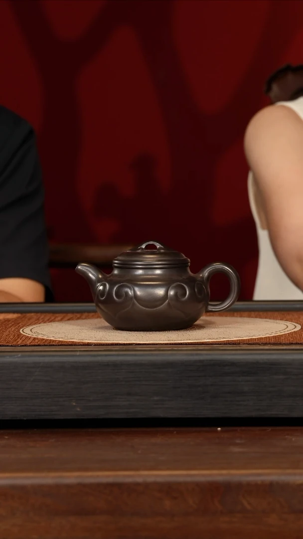 茶壶紫砂宜兴紫砂LHQ 石黄 仿古如意