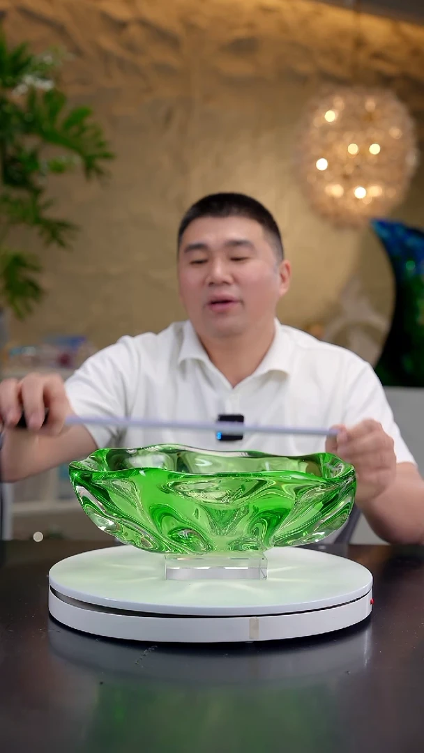 摆件祖母绿色设计款果盘