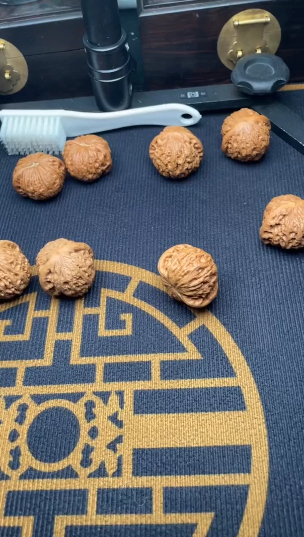 吊坠文玩核桃铁锤40左右