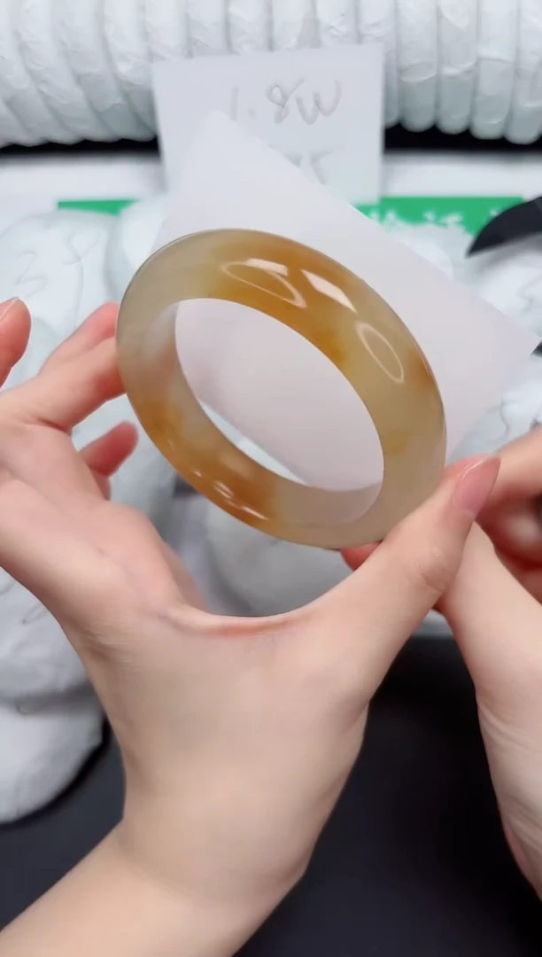 未镶嵌手镯石英质玉140-59.6HL