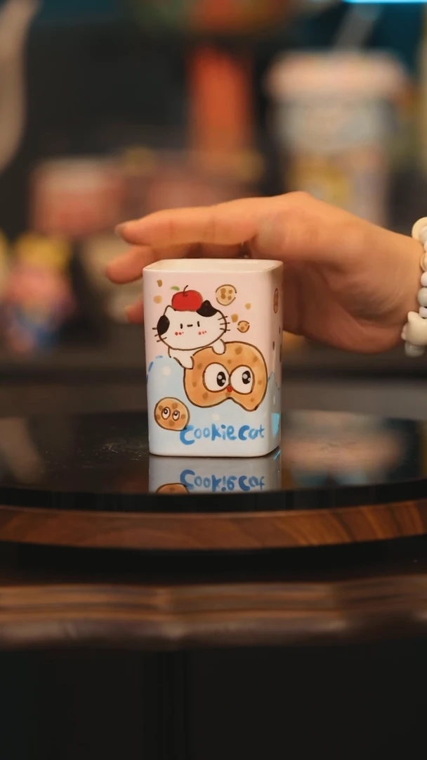 【闪购商品】摆件景德镇釉下彩绘设计师款陶瓷