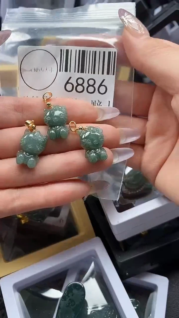 吊坠(不含链)未镶嵌翡翠6886