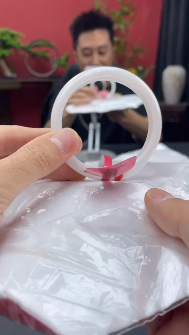 未镶嵌手镯翡翠7