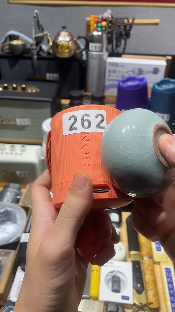 瓷片闪购商品 如图所示