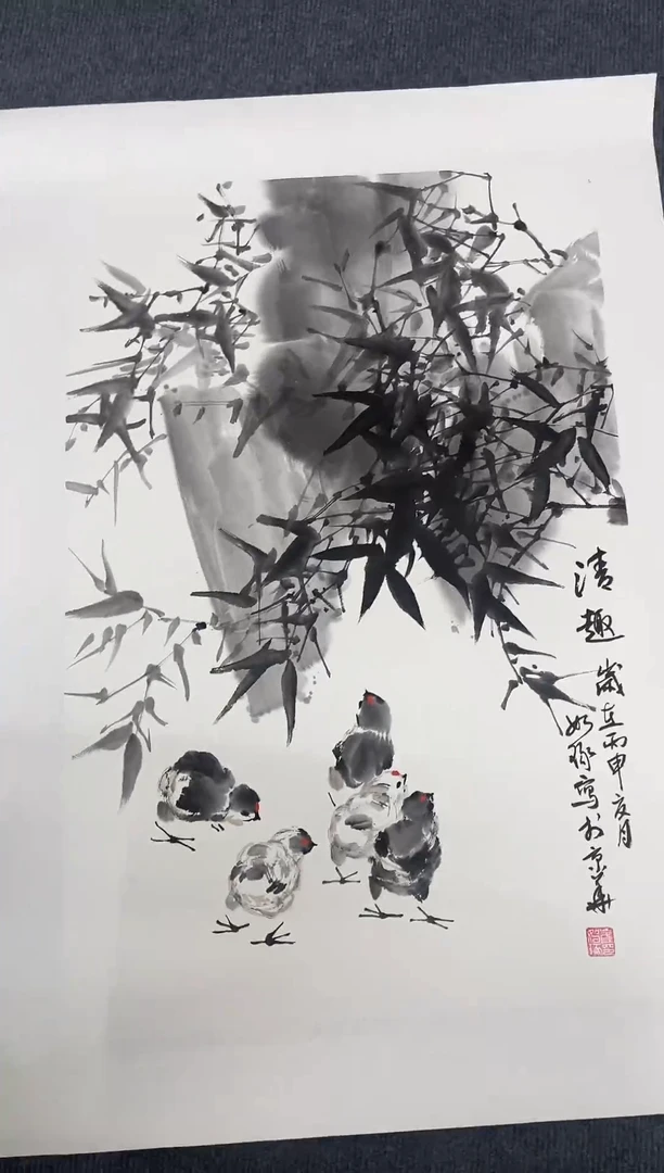 竖款精品开三花鸟