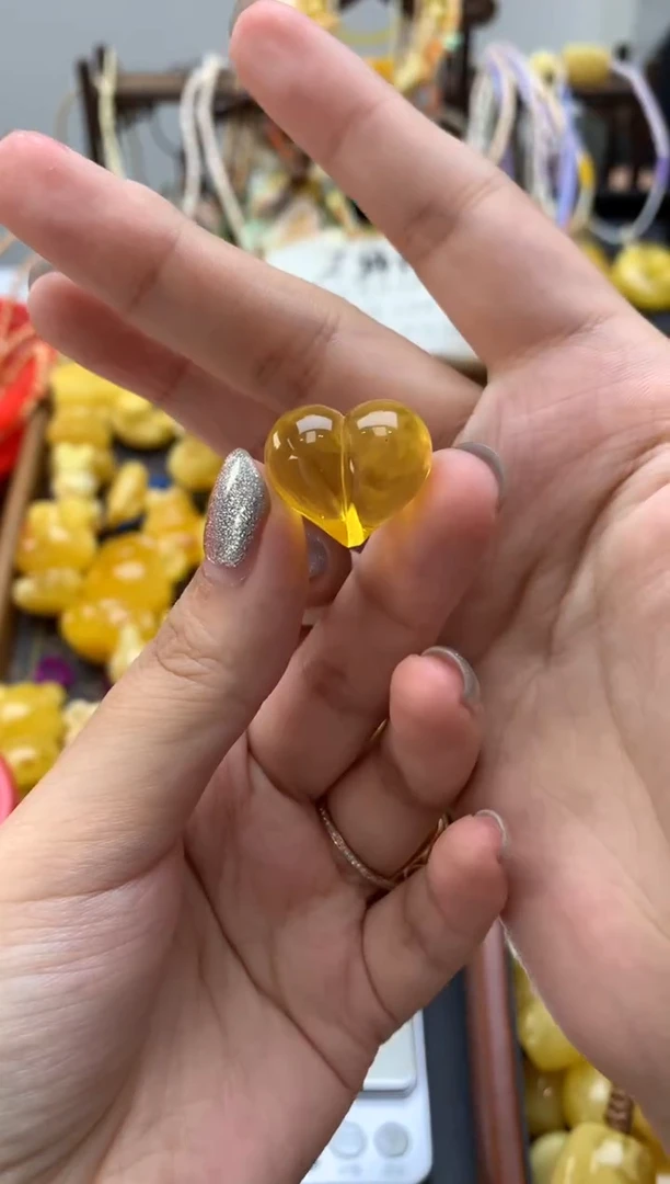 未镶嵌琥珀珠宝奇石130琥珀蜜蜡微瑕品