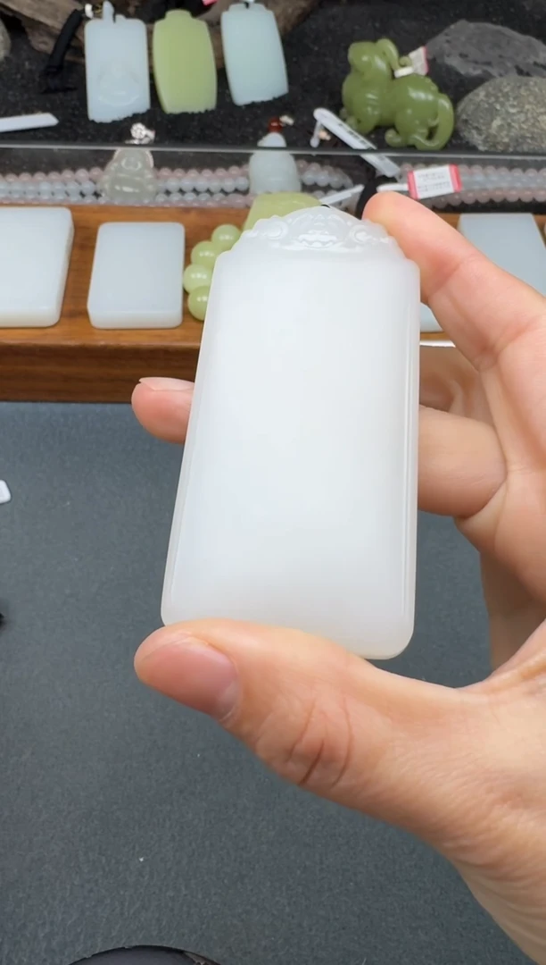 颈饰未镶嵌和田玉C*G2