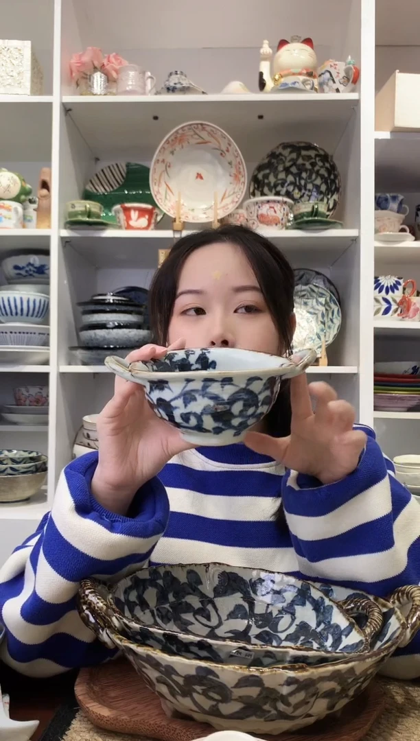 陶瓷章鱼唐草小号双耳钵