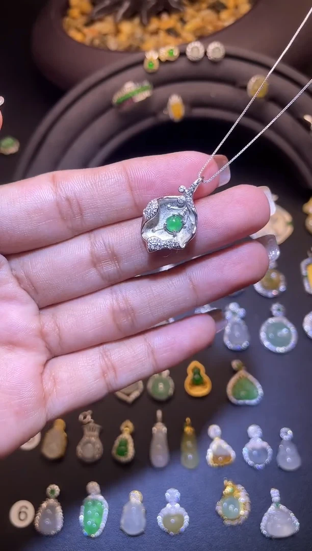 吊坠(不含链)银S925镶嵌翡翠1