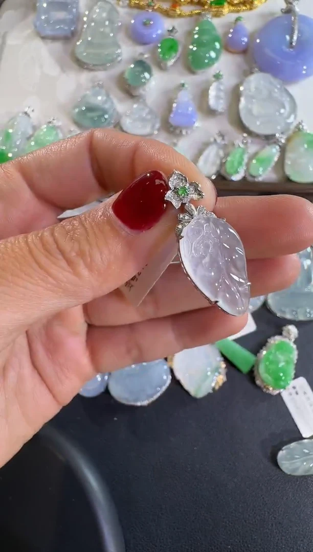 吊坠(不含链)18K金镶嵌翡翠【源头工厂】钻石镶嵌