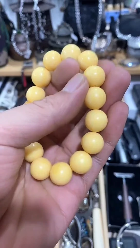 瓷片闪购商品  如图所示