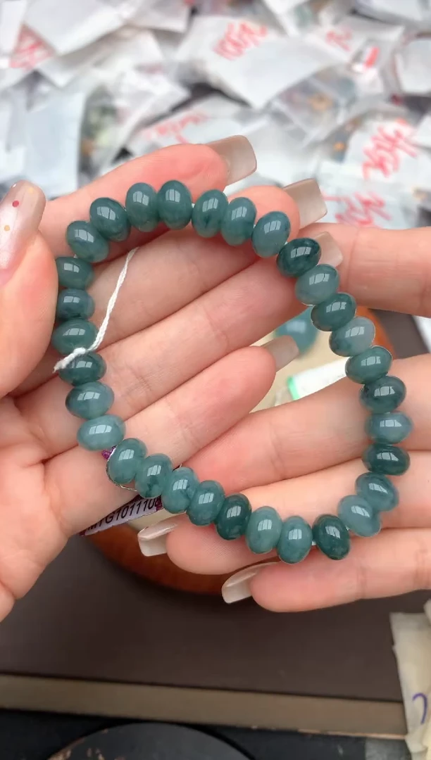 未镶嵌挂件翡翠一