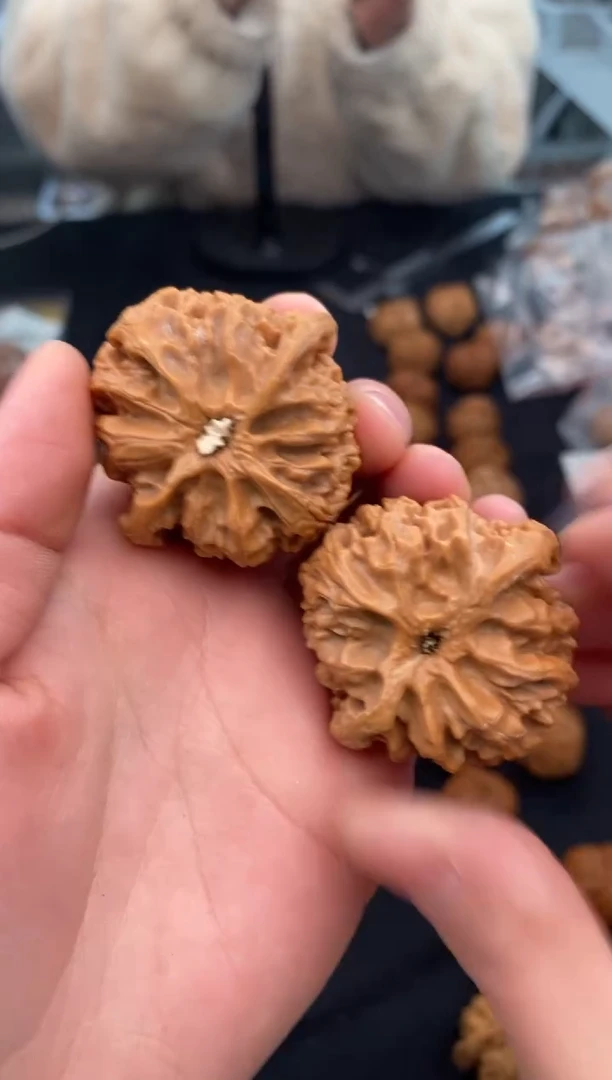 【闪购商品】文玩核桃把件苹果园41-t607