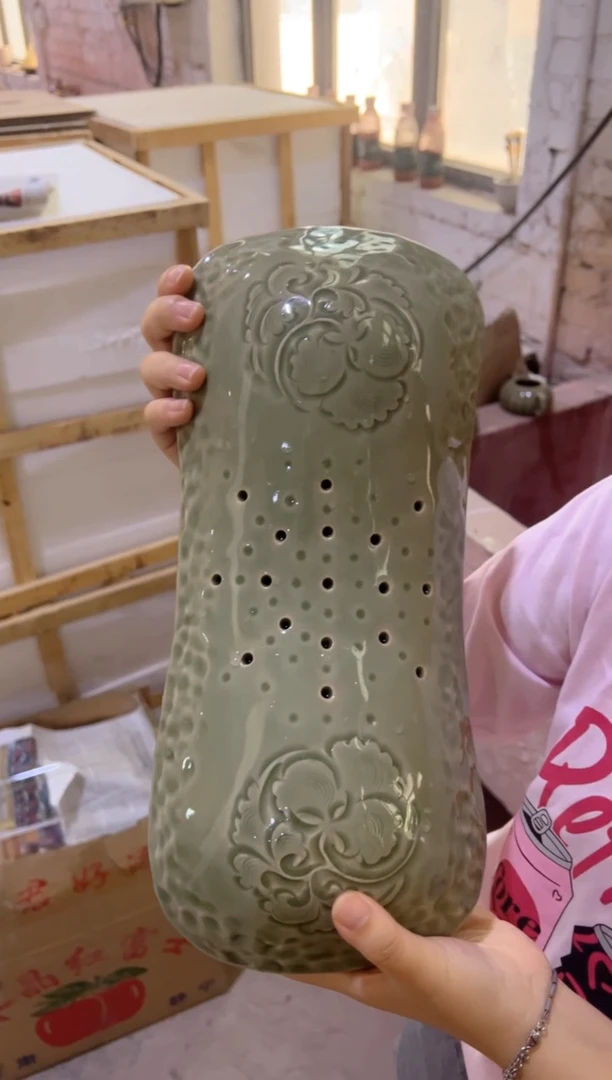 耀州窑青瓷牡丹纹药理枕头