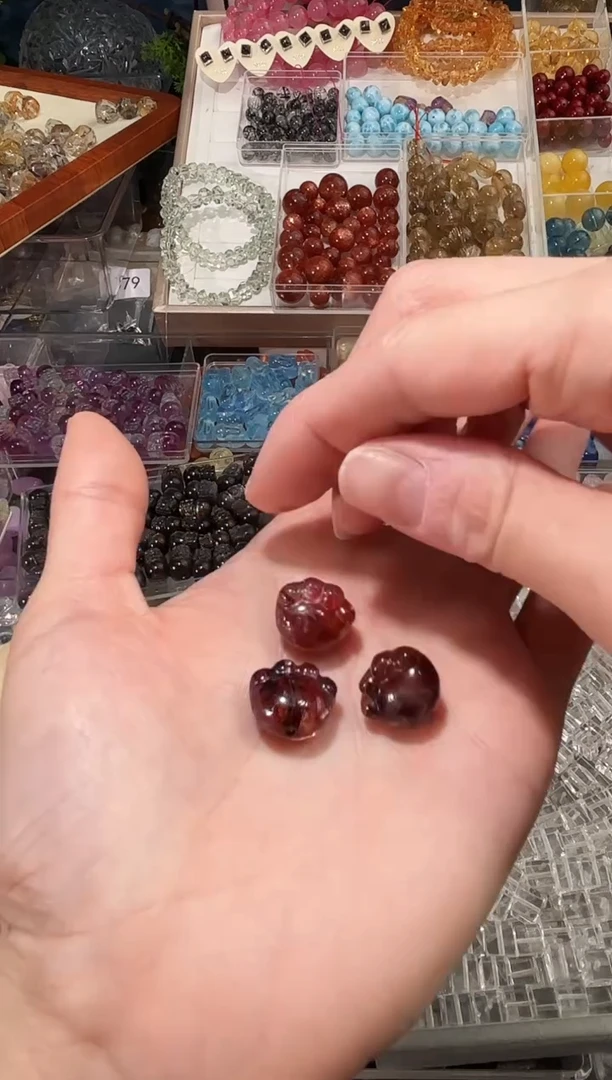 【闪购商品】水晶手串未镶嵌胶花猫抓一个