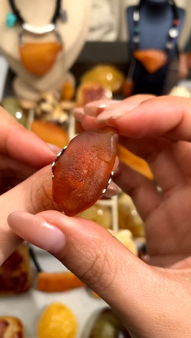 【闪购商品】蜜蜡裸石未镶嵌似玉