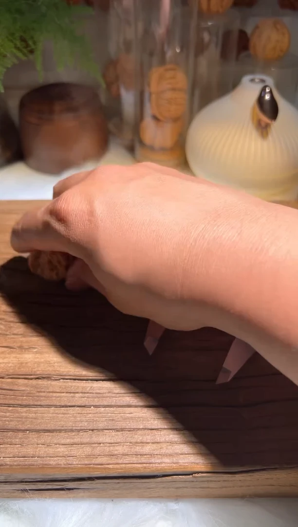 【闪购商品】文玩核桃吊坠说晚安蛤蟆138