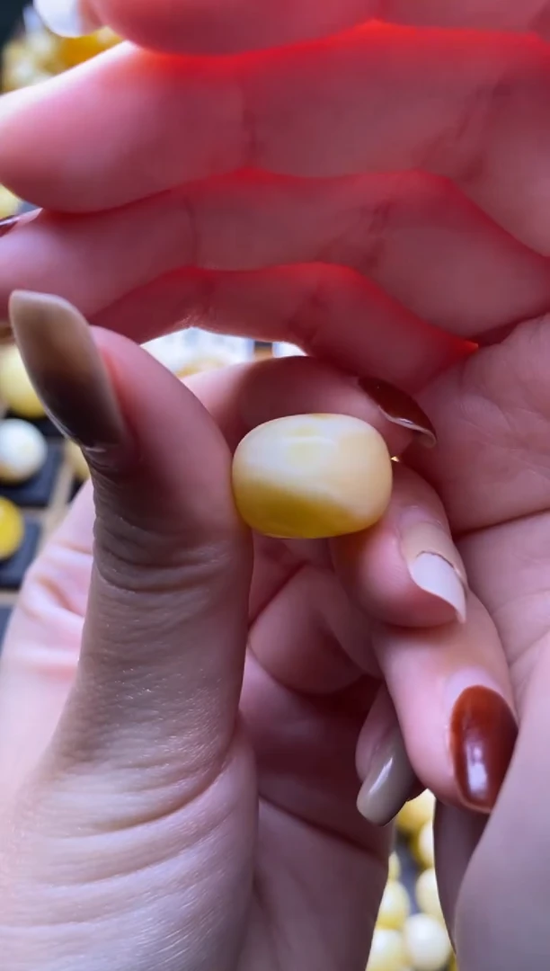 【闪购商品】琥珀裸石未镶嵌大小姐珠宝严选106