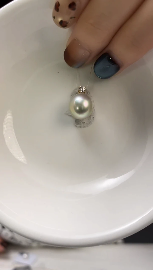 吊坠(不含链)18K金镶嵌海水珍珠10-11澳白珍珠吊坠
