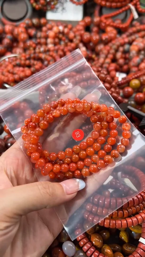 未镶嵌手串南红玛瑙6+