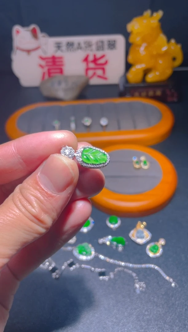 【闪购商品】翡翠耳饰未镶嵌翡翠