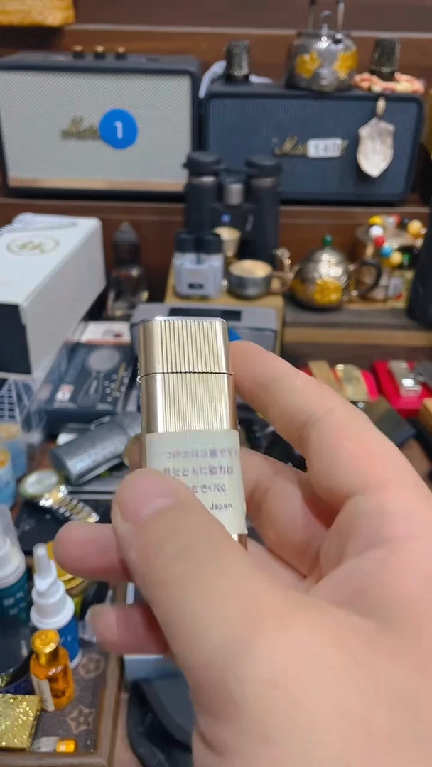 瓷片闪购商品 如图所示